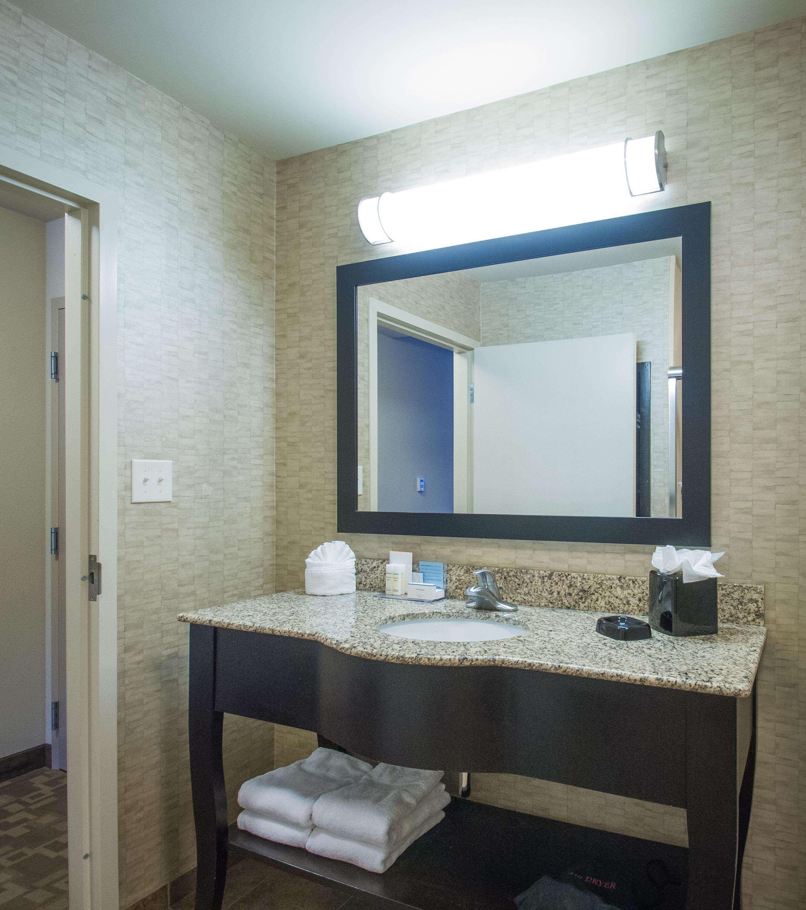 Hampton Hotel 3*