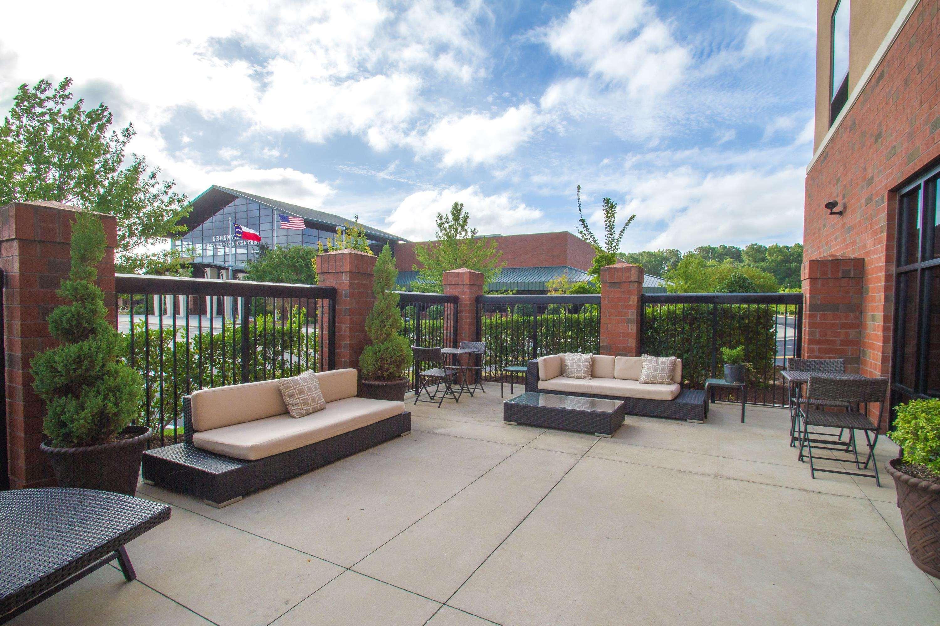 Hotel Hampton 3*