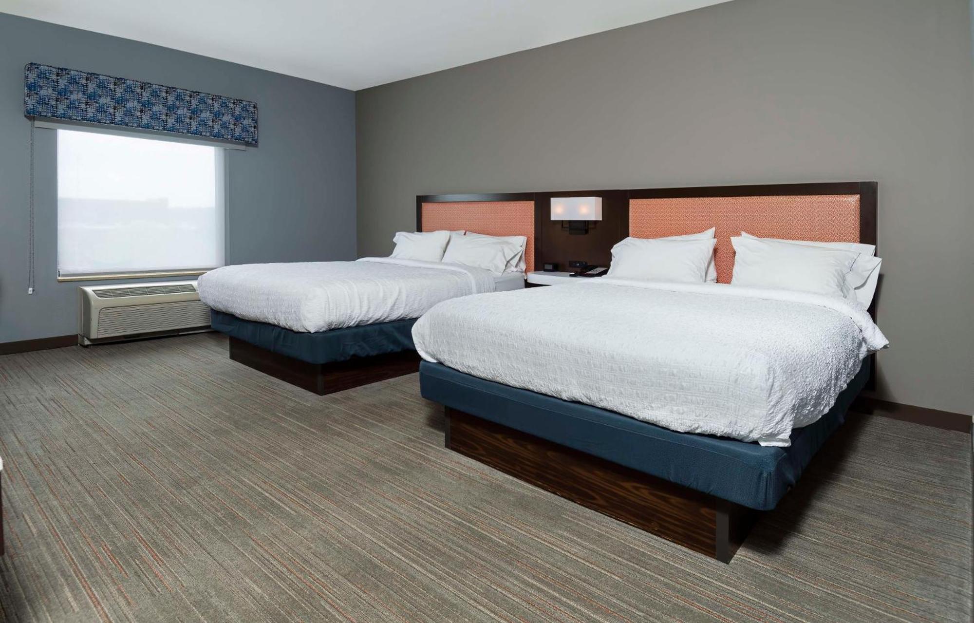 Hampton Hotel 3*